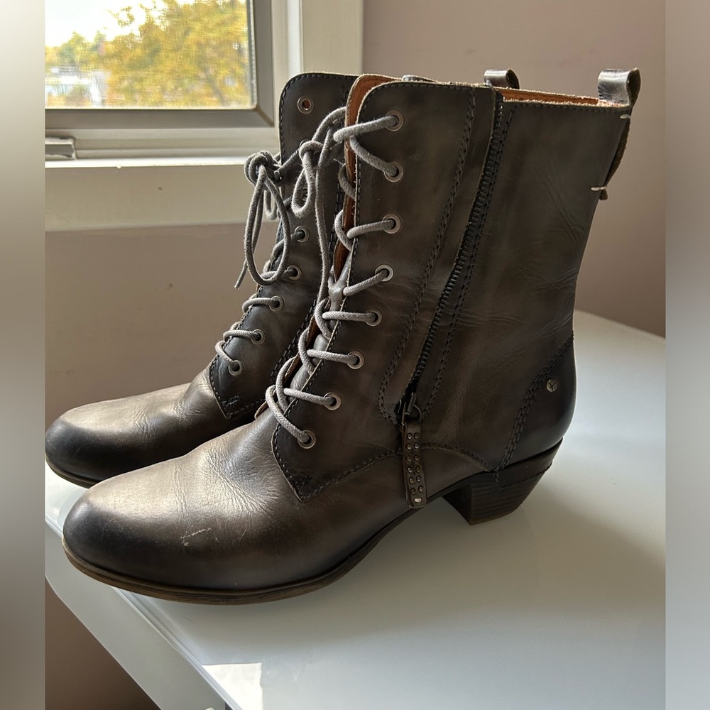 Pikolinos Rotterdam Gray Mid-Calf zip and lace boot 11/42